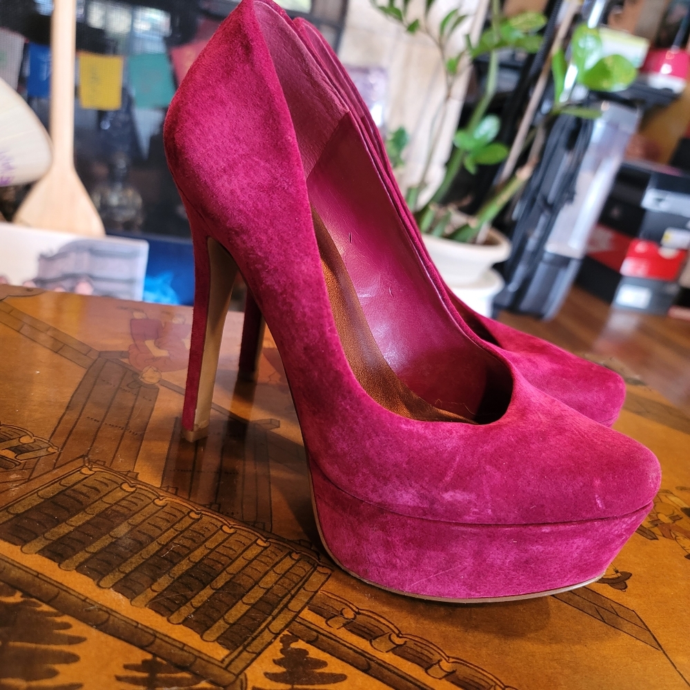 JESSICA SIMPSON HEELS